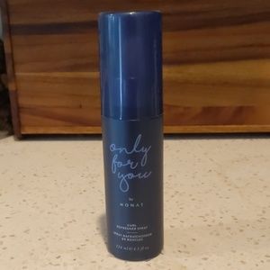 Monat OFY Curl Refresher Spray